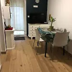 Les Parfaitement Imparfaits - Louvre-bollaert Apartment